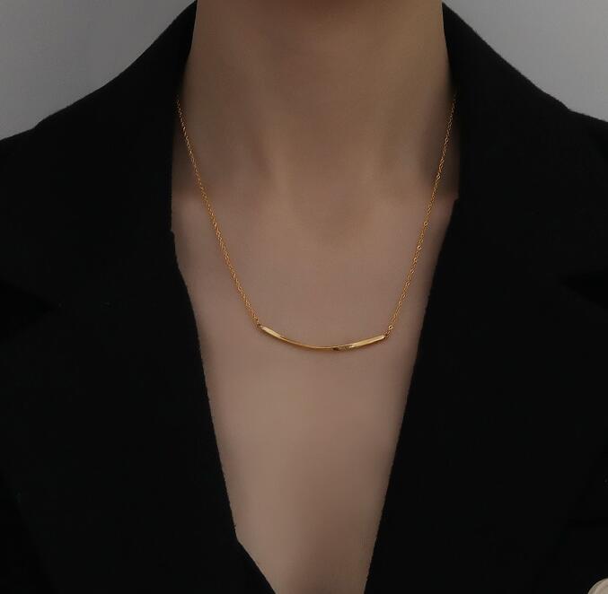 Curved Smiley Necklace